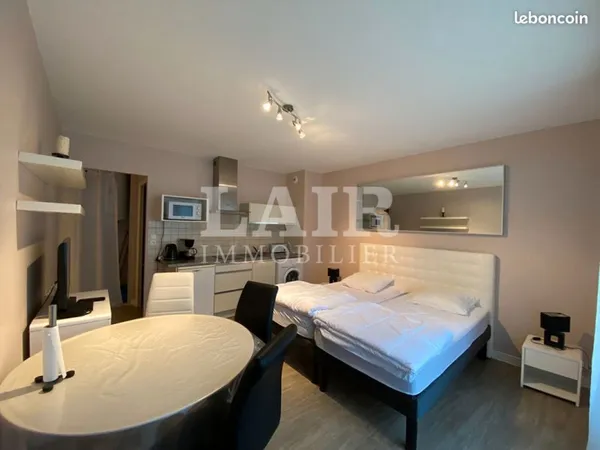 Studio 1 pièce 27 m²
