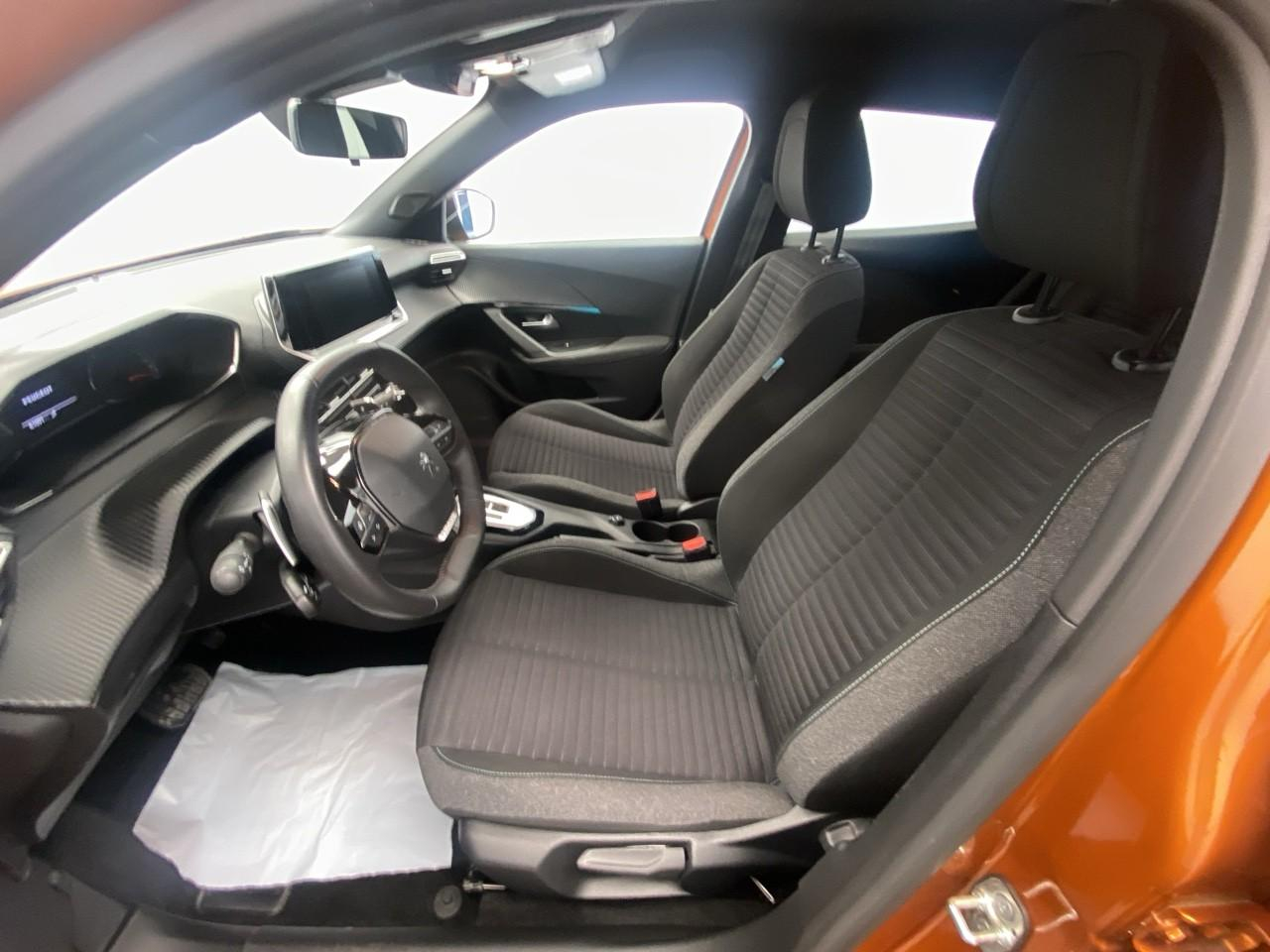 Peugeot 2008 puretech 130 s&s eat8 style — photo 9