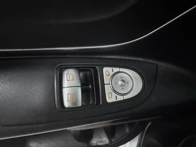 Mercedes Vito fourgon 114 cdi long bva rwd — photo 13