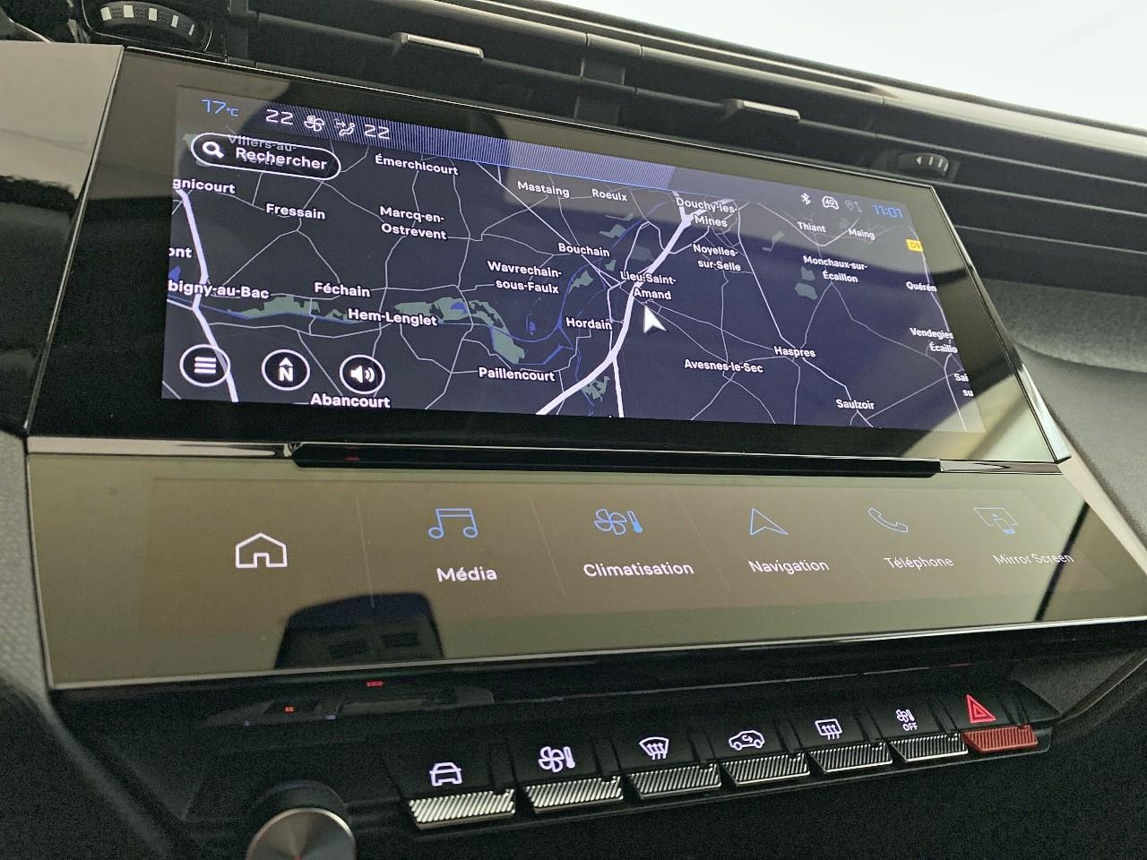 Peugeot 308 hybrid 145 e-dcs6 allure — photo 16