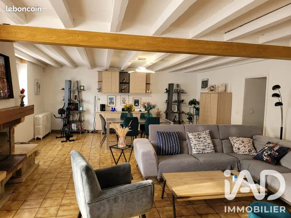 Maison familiale 7 pièces 208 m²