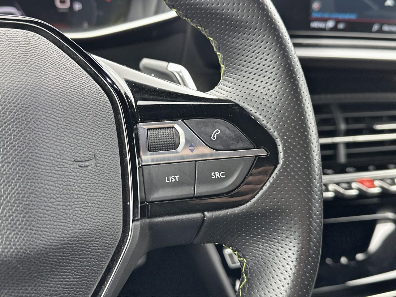 Peugeot 2008 puretech 130 s&s eat8 gt — photo 21