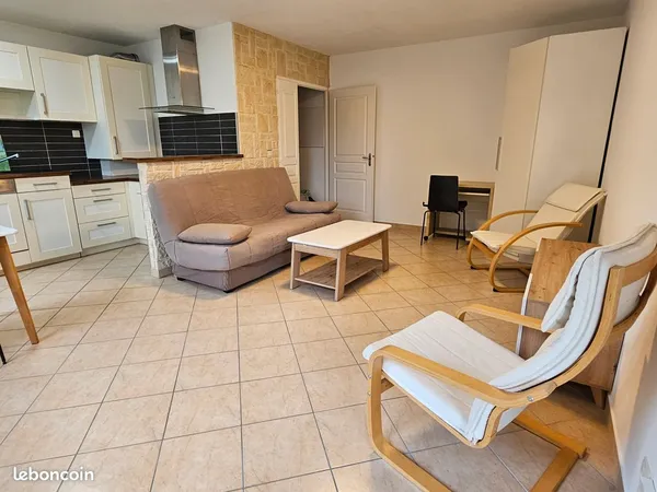 T2 meublé de 50 m2 avec balcon de 11m2,cave et garage Saint Julien en Genevois