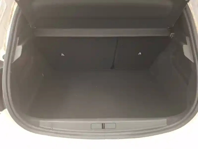 Peugeot 208 puretech 100 s&amp;s bvm6 — photo 8