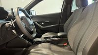 Peugeot 2008 1.2 PureTech 130ch S&S Allure EAT8 — photo 12