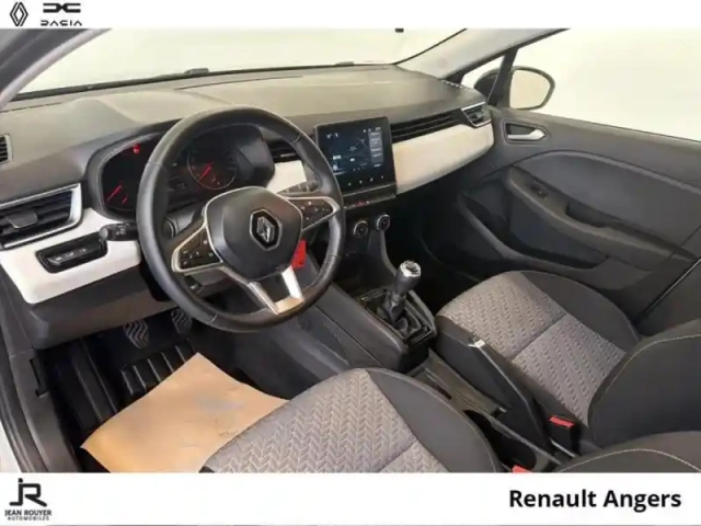 Renault Clio 1.5 blue dci 100ch evolution — photo 30