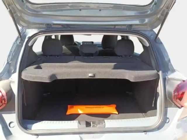 Dacia Sandero 1.0 tce 90ch journey — photo 9
