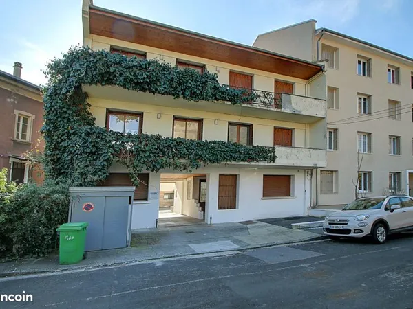 Grenoble - île verte - t1 bis meublé avec terrasse et parking