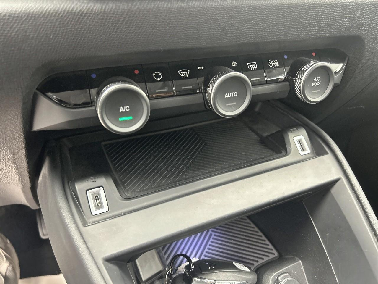Citroën C4 bluehdi 130 s&s eat8 shine — photo 21