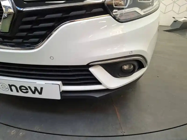 Renault Scenic tce 140 fap — photo 10