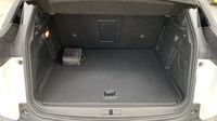 Peugeot 3008 HYBRID4 300ch GT e-EAT8 — photo 14