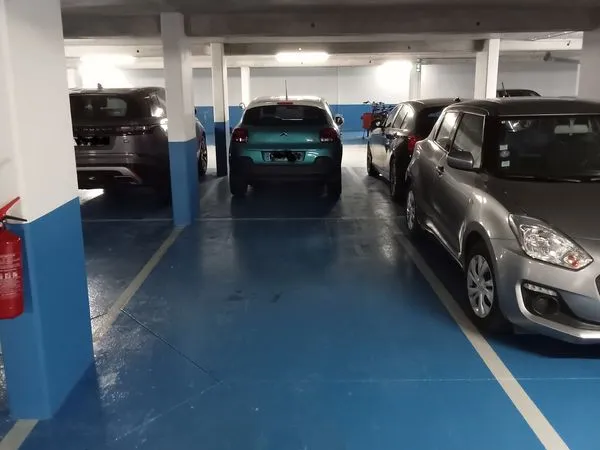 Parking à louer Clamart Grand Canal