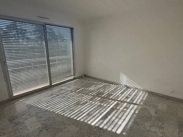 Appartement 1 pièce 33 m²