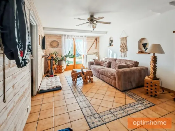 MAISON 6 PIÈCES - 100 m² - TERRAIN DE 1 397 m² - GARAGE - TERRASSE - PISCINE - PONT SAINTE MAXENCE (