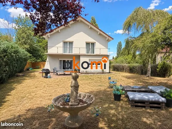 Propriété 6 pièces 156 m²