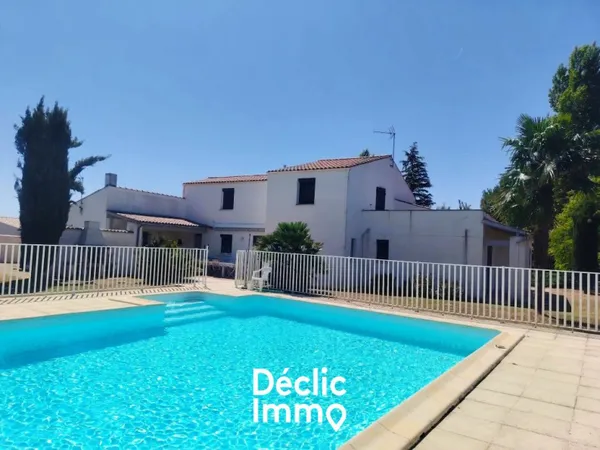 Maison individuelle 7 pièces 230 m²