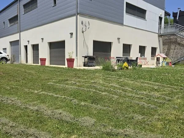 T4 avec jardin à louer - Chastel-Nouvel (10 mn Mende)