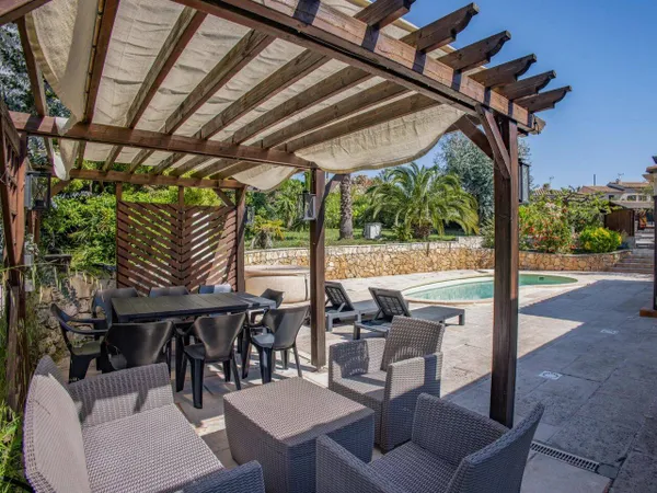 Maison de plain-pied 6 pièces 124 m²