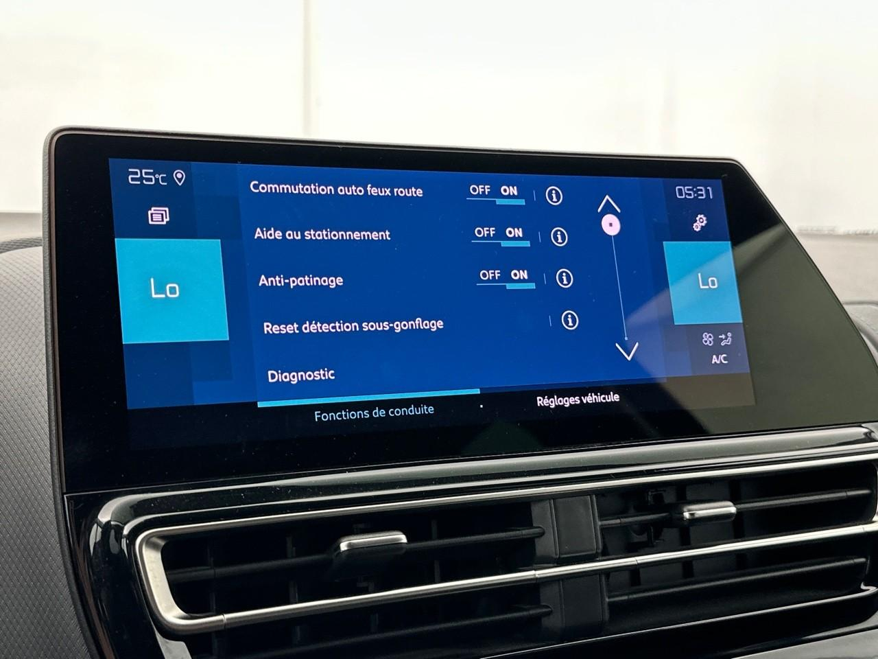 Citroën C5 Aircross hybride rechargeable 225 s&s e-eat8 c-series — photo 23