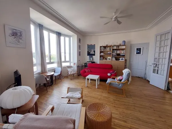 Angoulême Victor Hugo appartement de 128 m² environ avec 4 chambres
