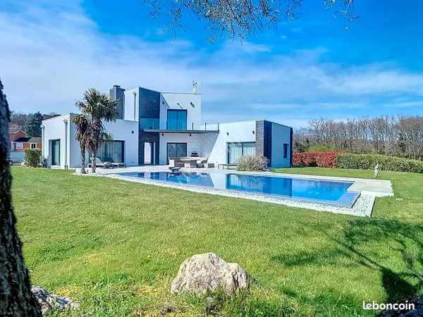 Villa 5 pièces 211 m²