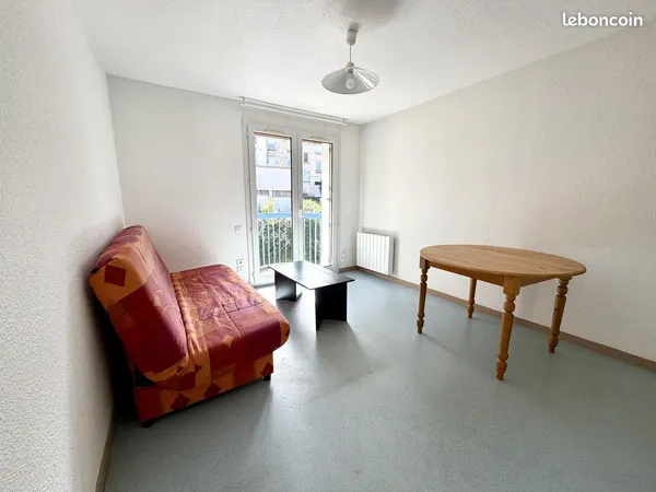 Appartement Location Rodez 18p 21m² 270€