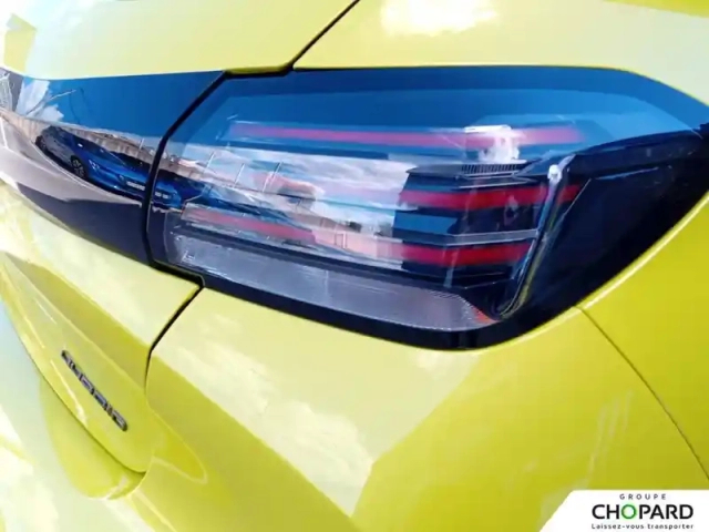 Peugeot 208 hybrid 110 ch e-dcs6 — photo 11