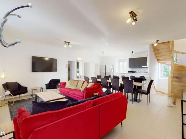 Maison 1 pièce 380 m²
