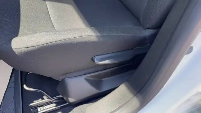 Dacia Sandero eco-g 100 — photo 18