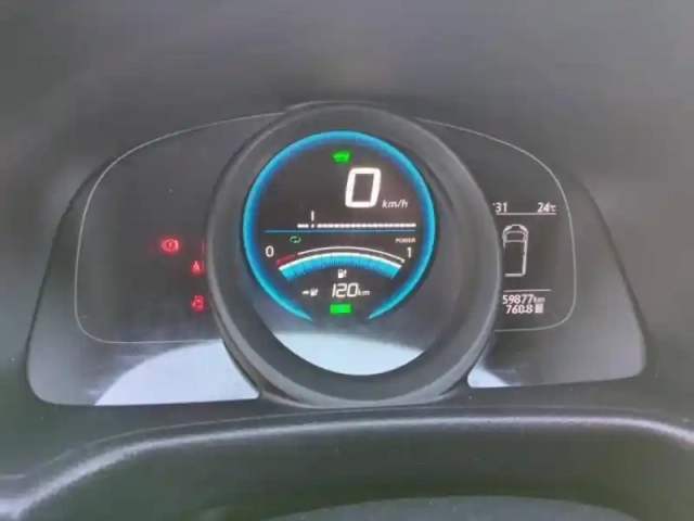 Nissan Nv200 e- 24kwh 109ch business 4p — photo 15