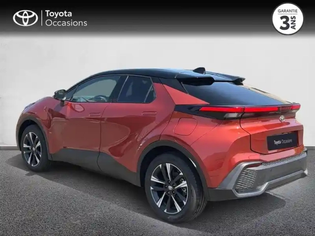 Toyota C-Hr 2.0 hybride rechargeable 225ch graphic my26  véhicule neuf — photo 3