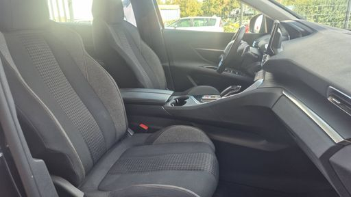 Peugeot 5008 1.5 BlueHDi 130 EAT8 - Allure – 2022 – 145419 km – Diesel – Boîte Automatique — photo 22