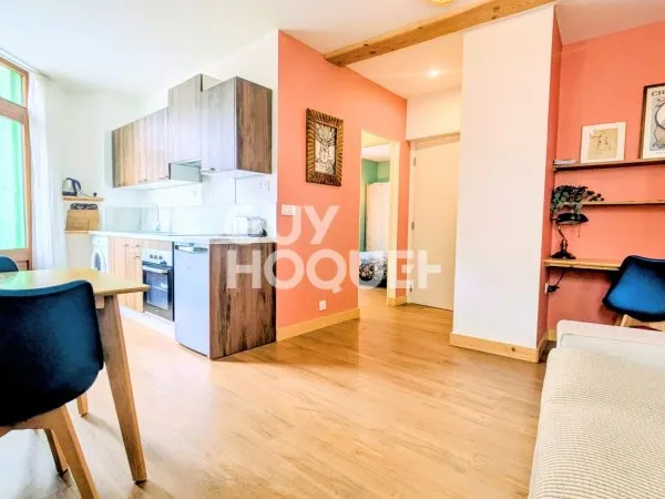 ✨ À VENDRE - Lot de 2 appartements rénovés dans immeuble ancien ✨