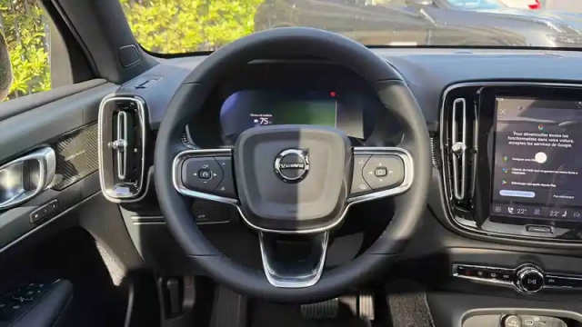 Volvo Ex40 twin performance 442 ch — photo 12