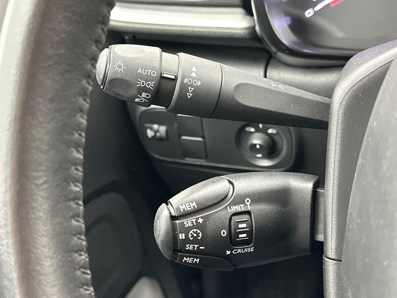 Citroën C3 puretech 110 s&s eat6 shine — photo 17