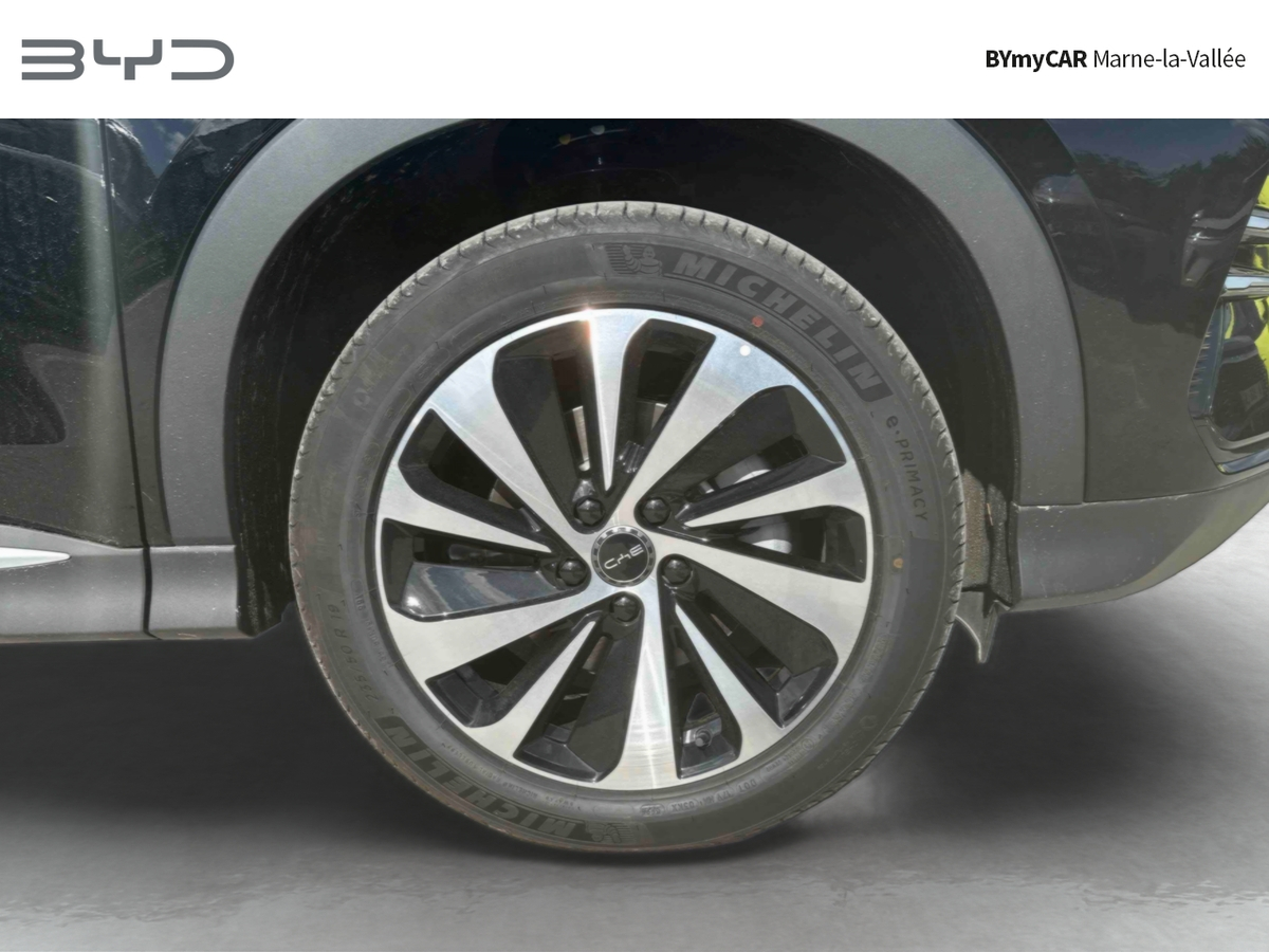 BYD Seal U 1.5l DM-i 218 ch PHEV — photo 15