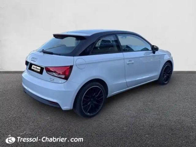 Audi A1 sportback 1.0 tfsi ultra 95 midnight series — photo 2