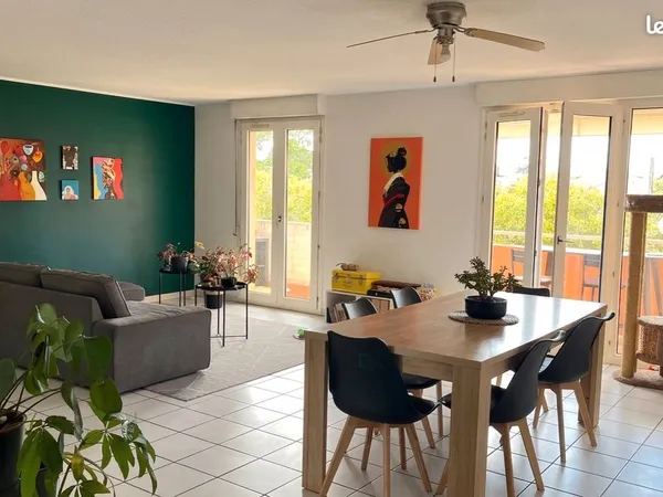 Appartement 4 pièces - 97 m² - Montpellier Arceaux