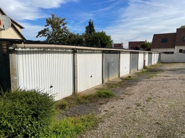 BOX DISPONIBLE DE SUITE