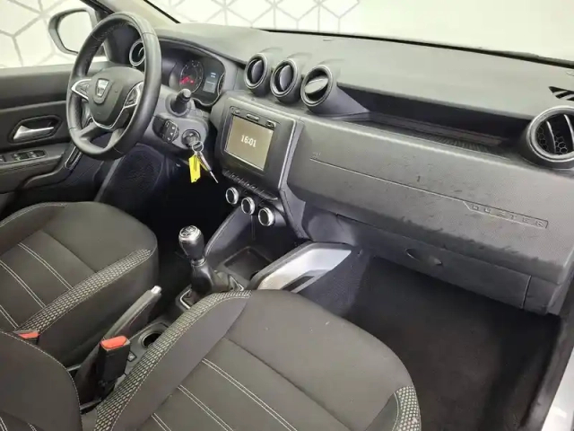 Dacia Duster blue dci 115 4x2 — photo 26