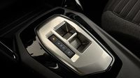 Peugeot 208 1.2 Hybrid 100ch Active e-DCS6 — photo 29