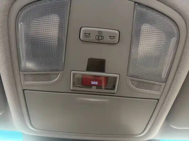 Hyundai Kona electrique 64 kwh - 204 ch — photo 26