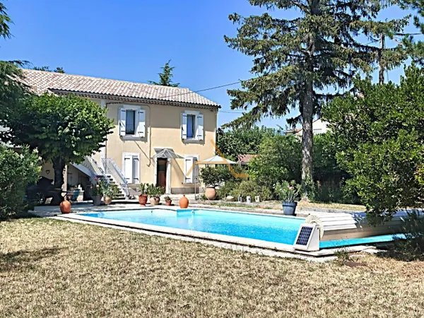 Maison en pierre 203 m²