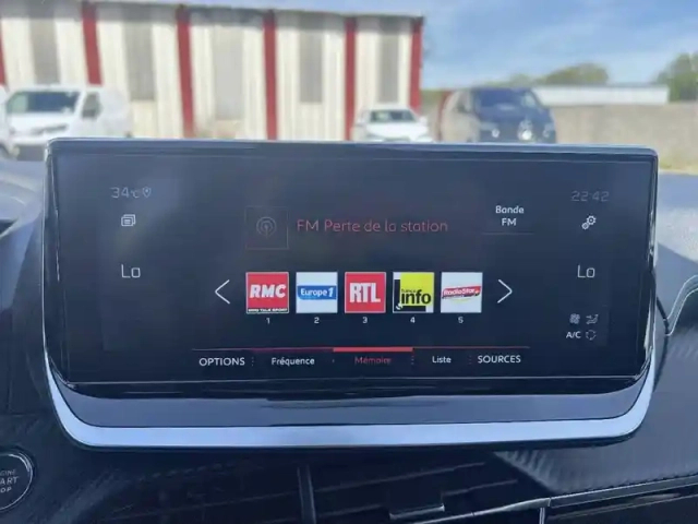 Peugeot 208 puretech 100 s&amp;s bvm6 — photo 15