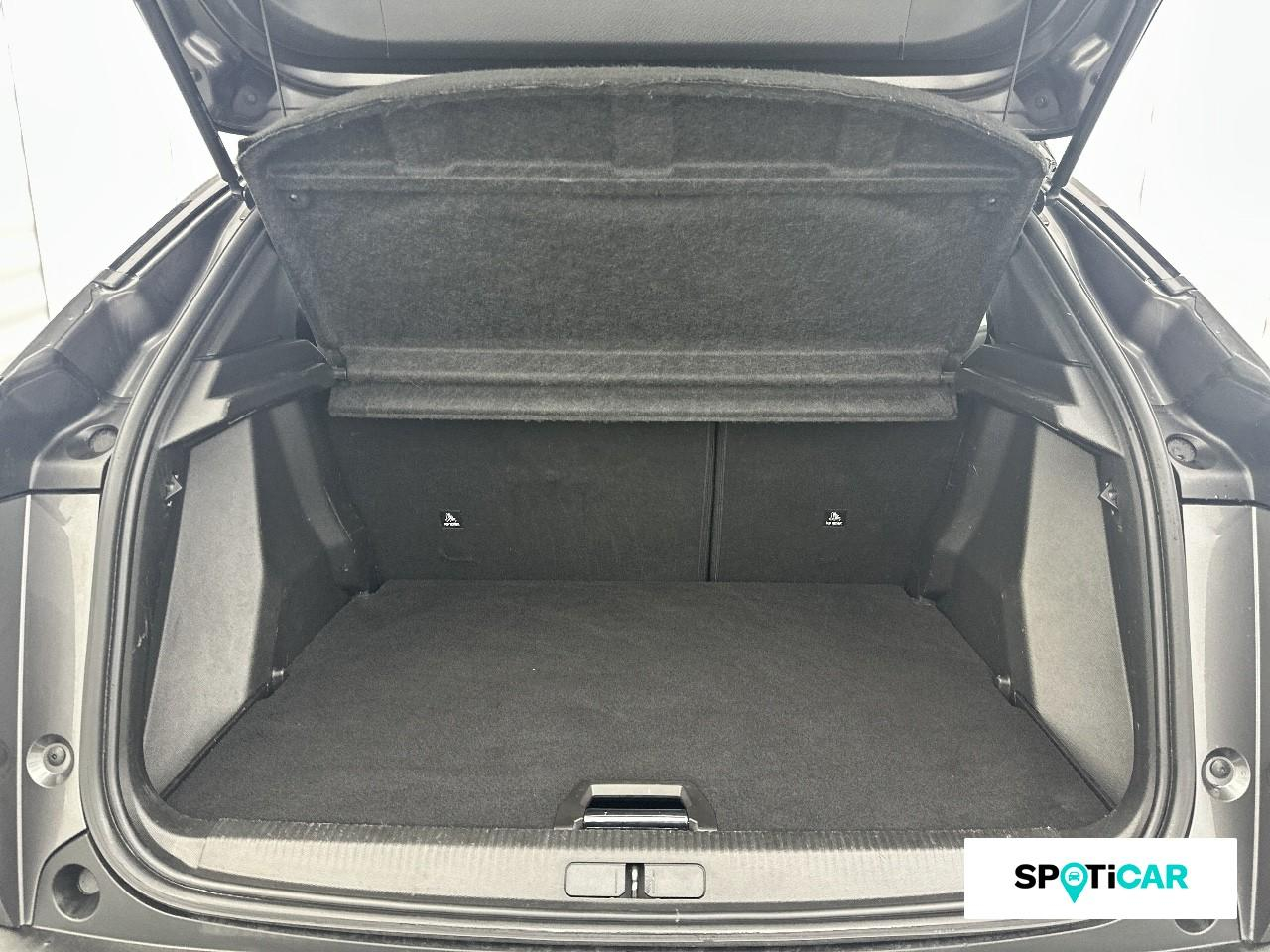 Peugeot 2008 1.2 puretech 130ch s&s gt — photo 6