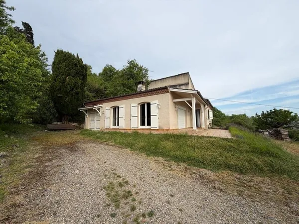 15 MINS D'AGEN - MAISON TRADITIONNELLE AVEC GRAND TERRAIN