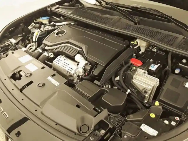 Peugeot 308 sw hybrid 145 e-dcs6 — photo 20
