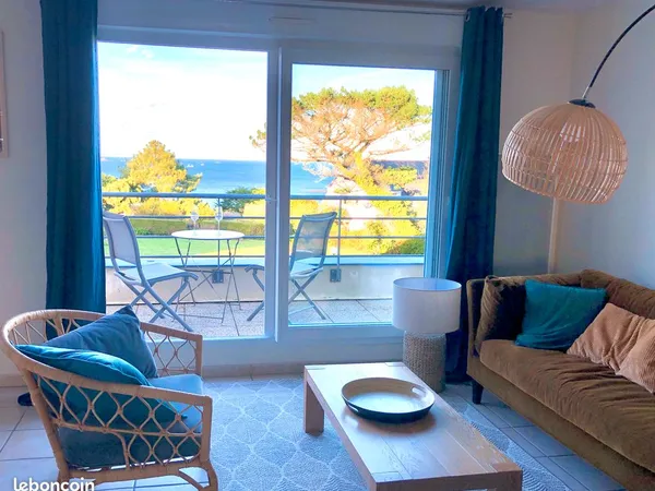 Appartement T3 , 2 chambres, meublé , parking proche centre et port