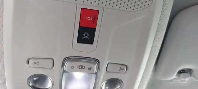 Citroën C4 e- 136 ch automatique — photo 24