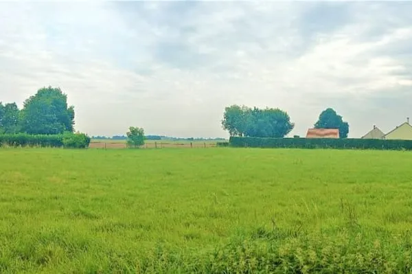 Terrain 1001 m²